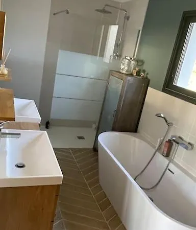 Maison Contemporaine 180m2 Entre Avignon & Nimes Villa *