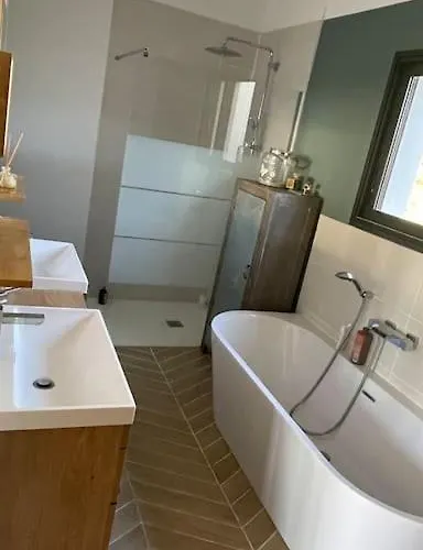Maison Contemporaine 180m2 Entre Avignon & Nimes Villa *